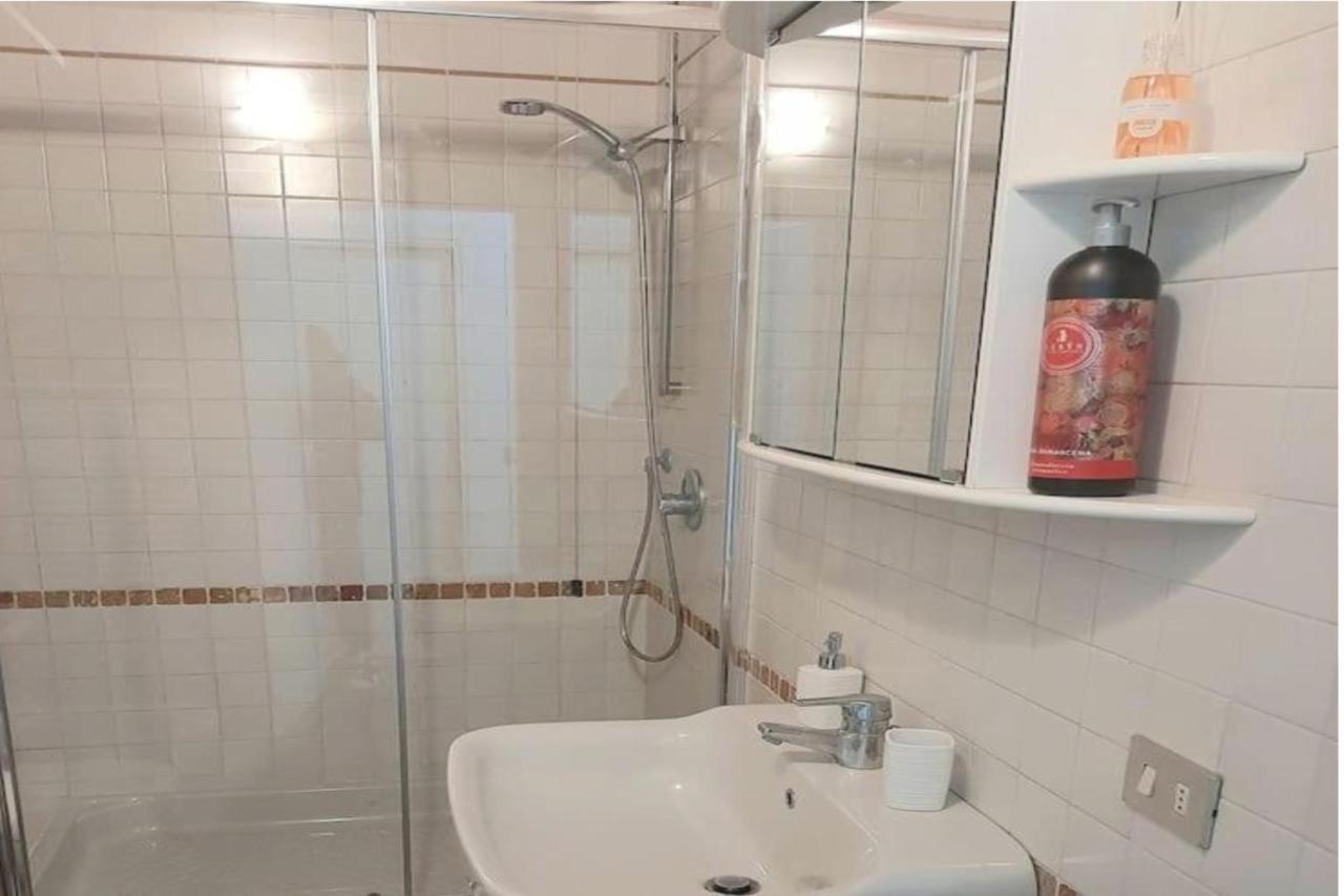 Il Rifugio Sui Navigli Con Garage Privato Gratuito Aria Condizionata & Wi-fi Appartement Milaan